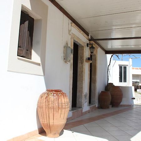La Villa Di Zazopetra Menetai ภายนอก รูปภาพ