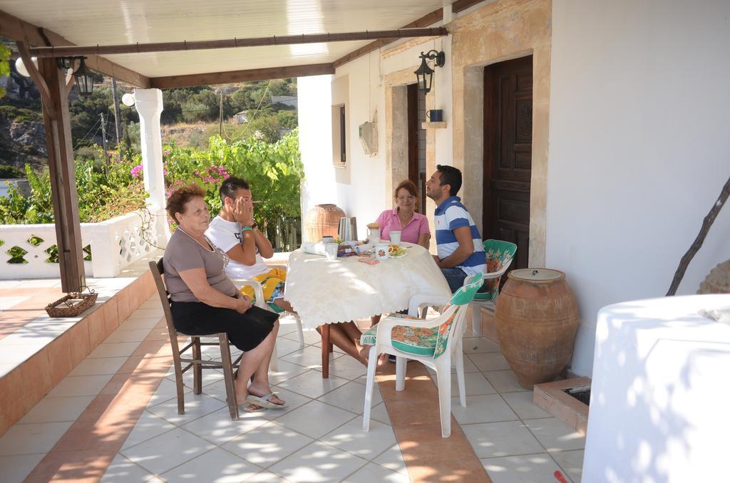 La Villa Di Zazopetra Menetai ภายนอก รูปภาพ
